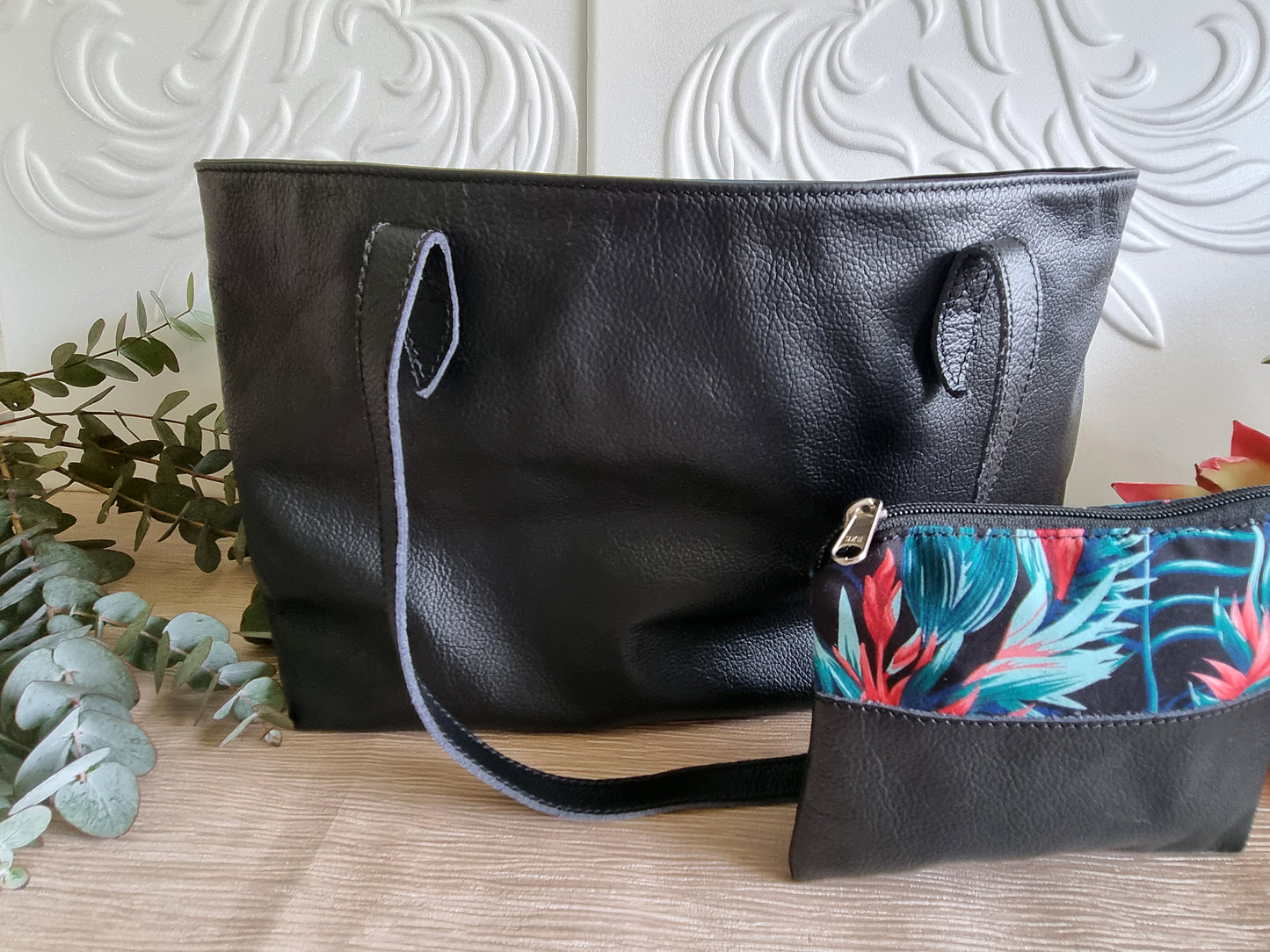 Miss Baggy #005 Floral & Black Leather