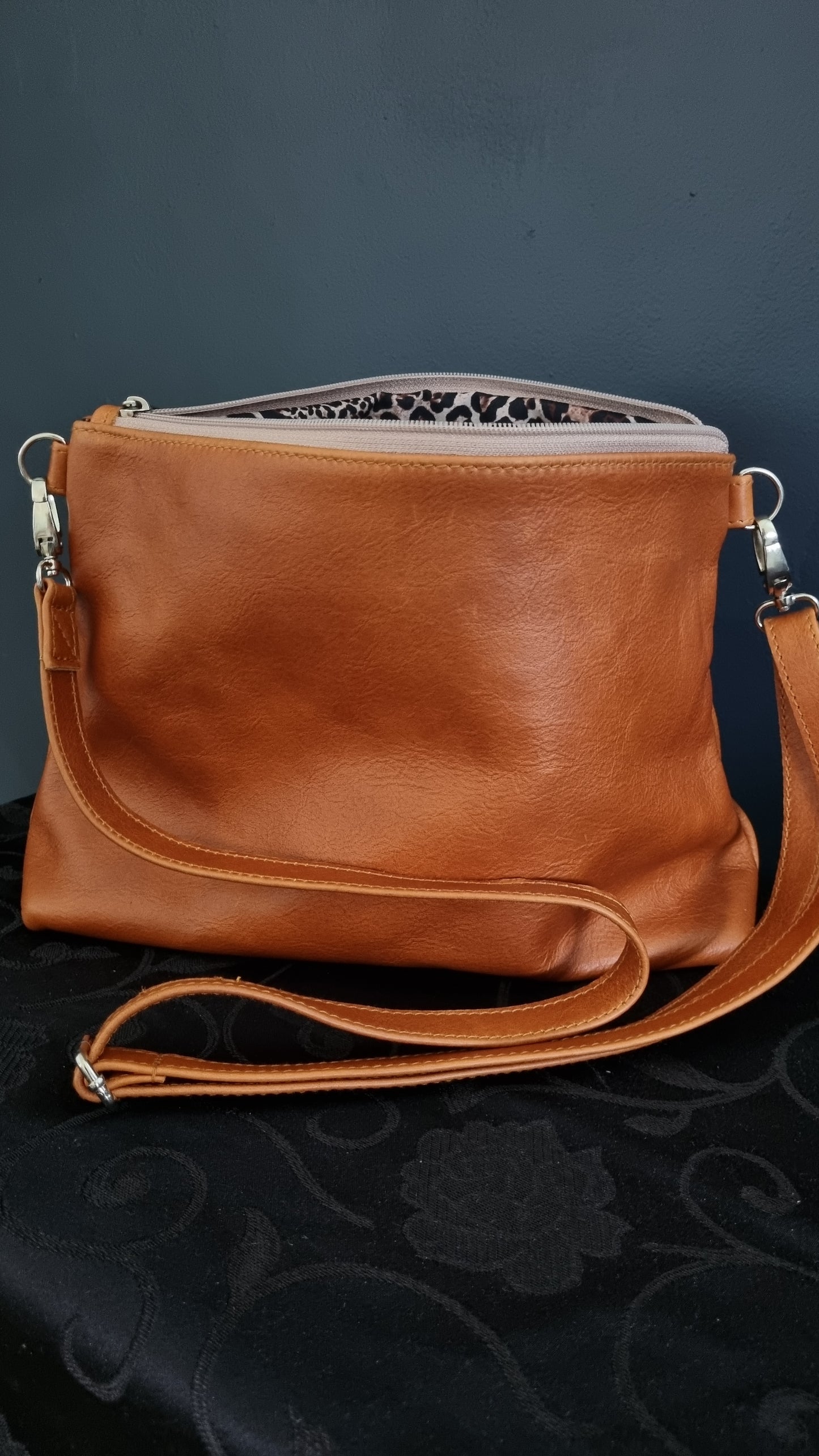 Miss Baggy Genuine leather Tan Brown Bag 007