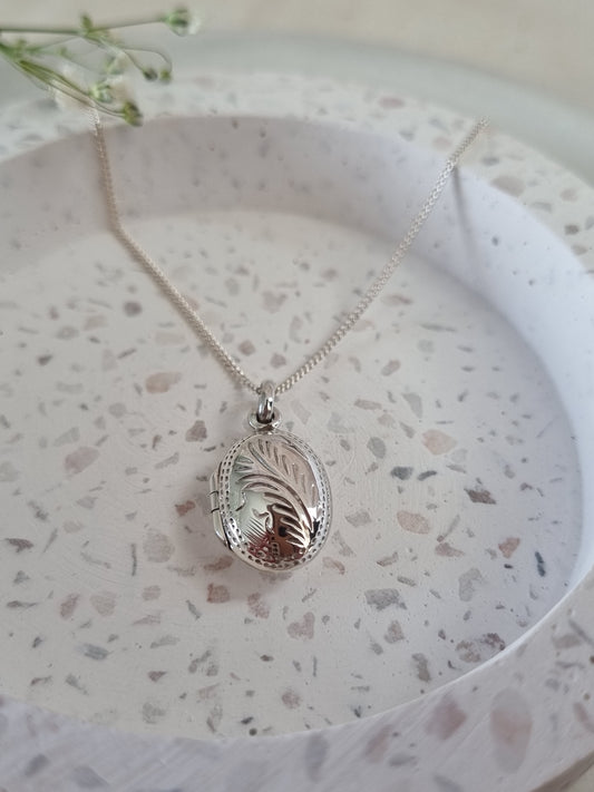 Locket pendant