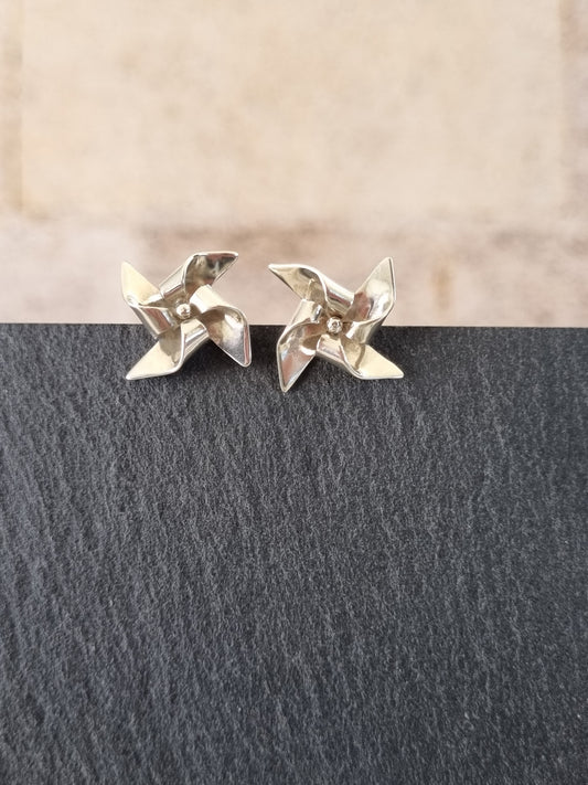 pinwheel studs