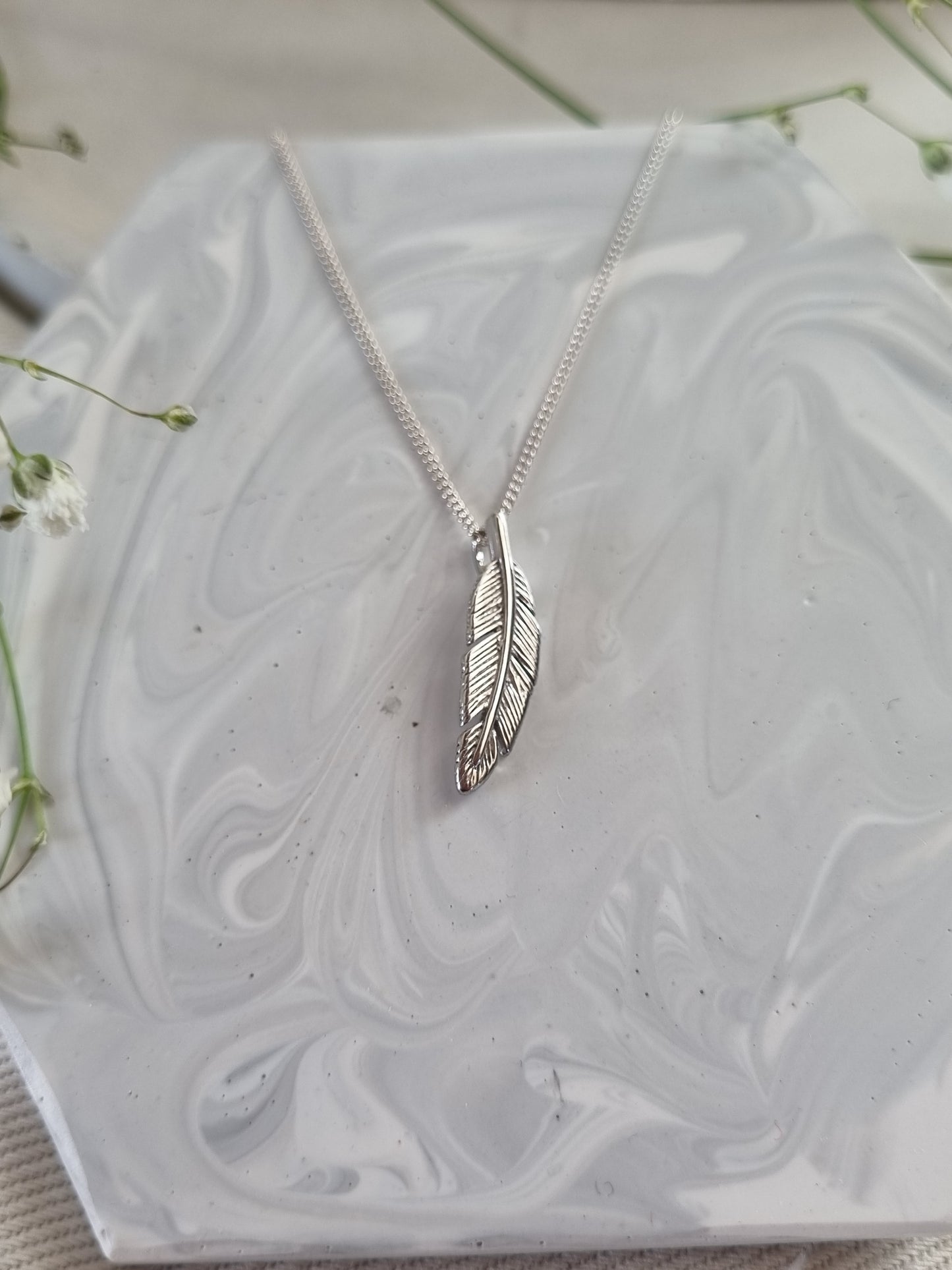 Feather pendant 22mm