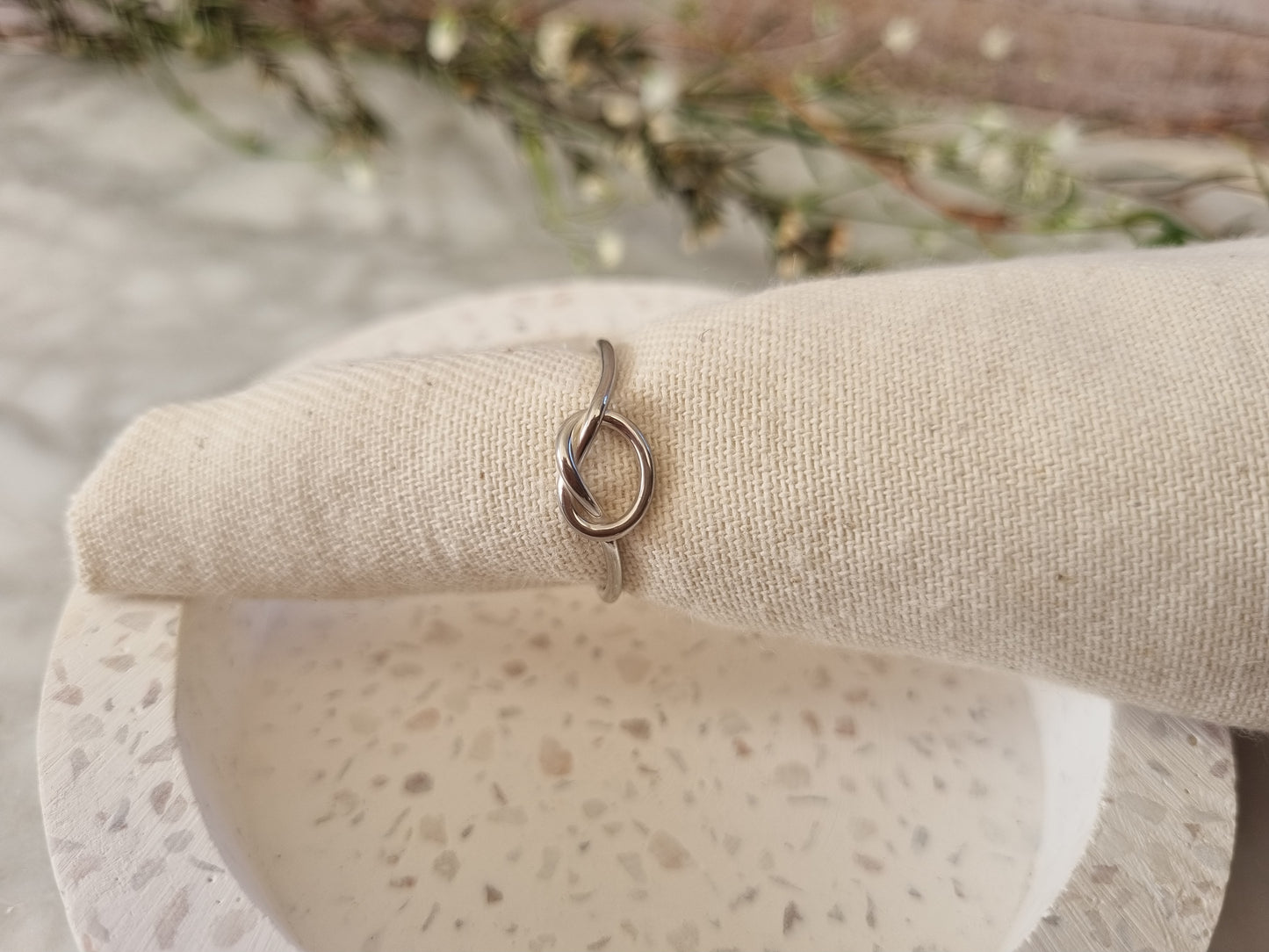 Knot Ring