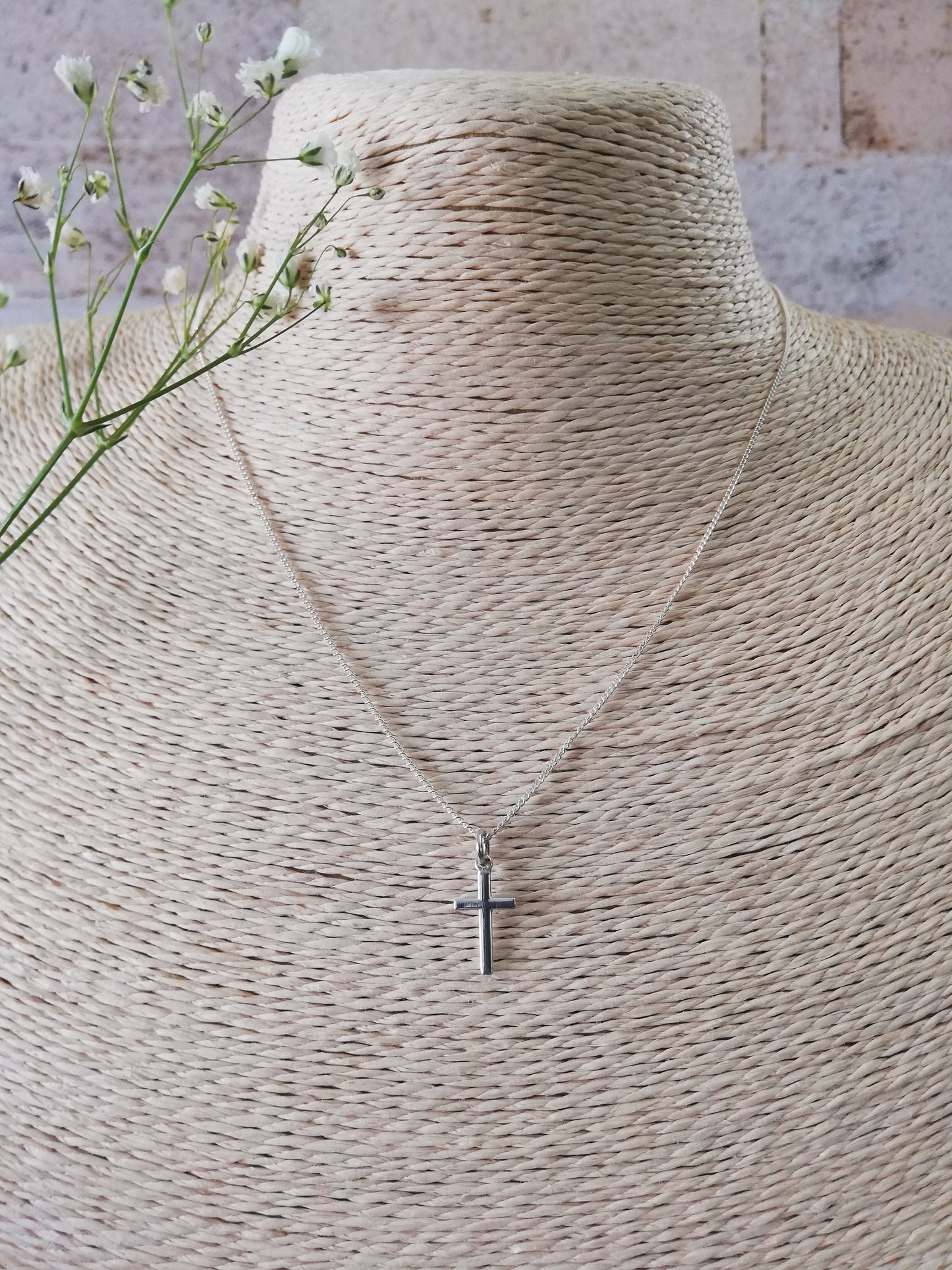 Cross pendant