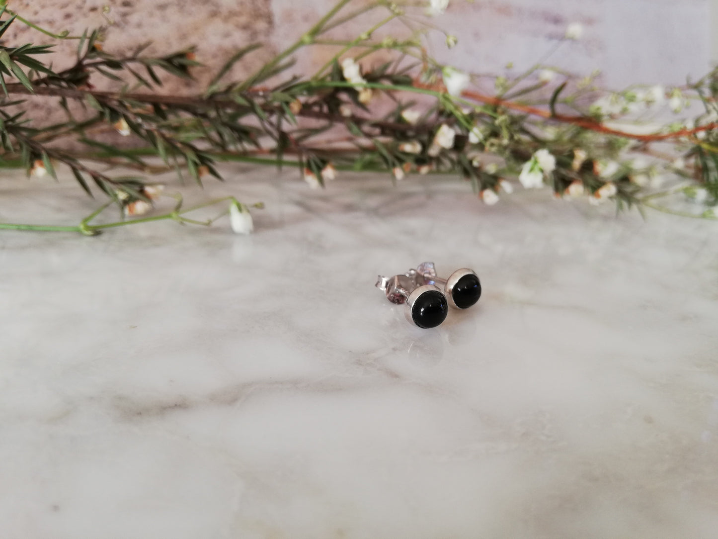 Onyx studs