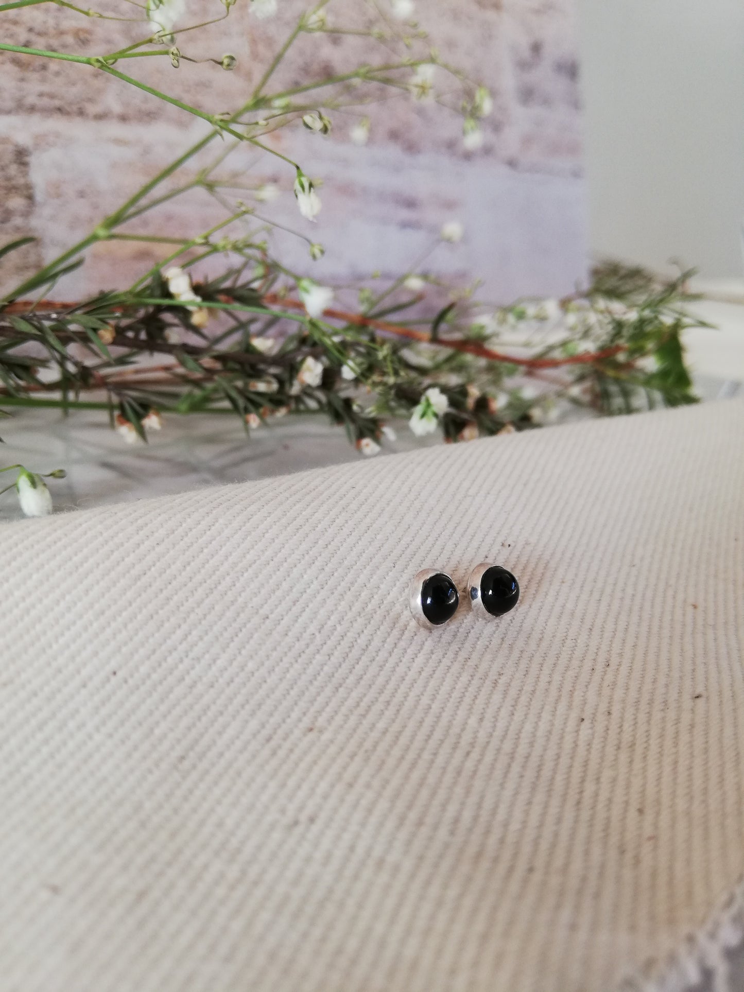 Onyx studs