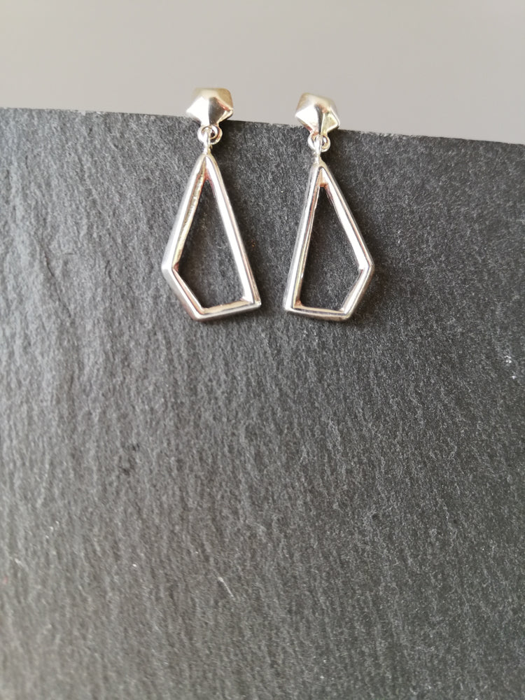 Geometric dangle earrings